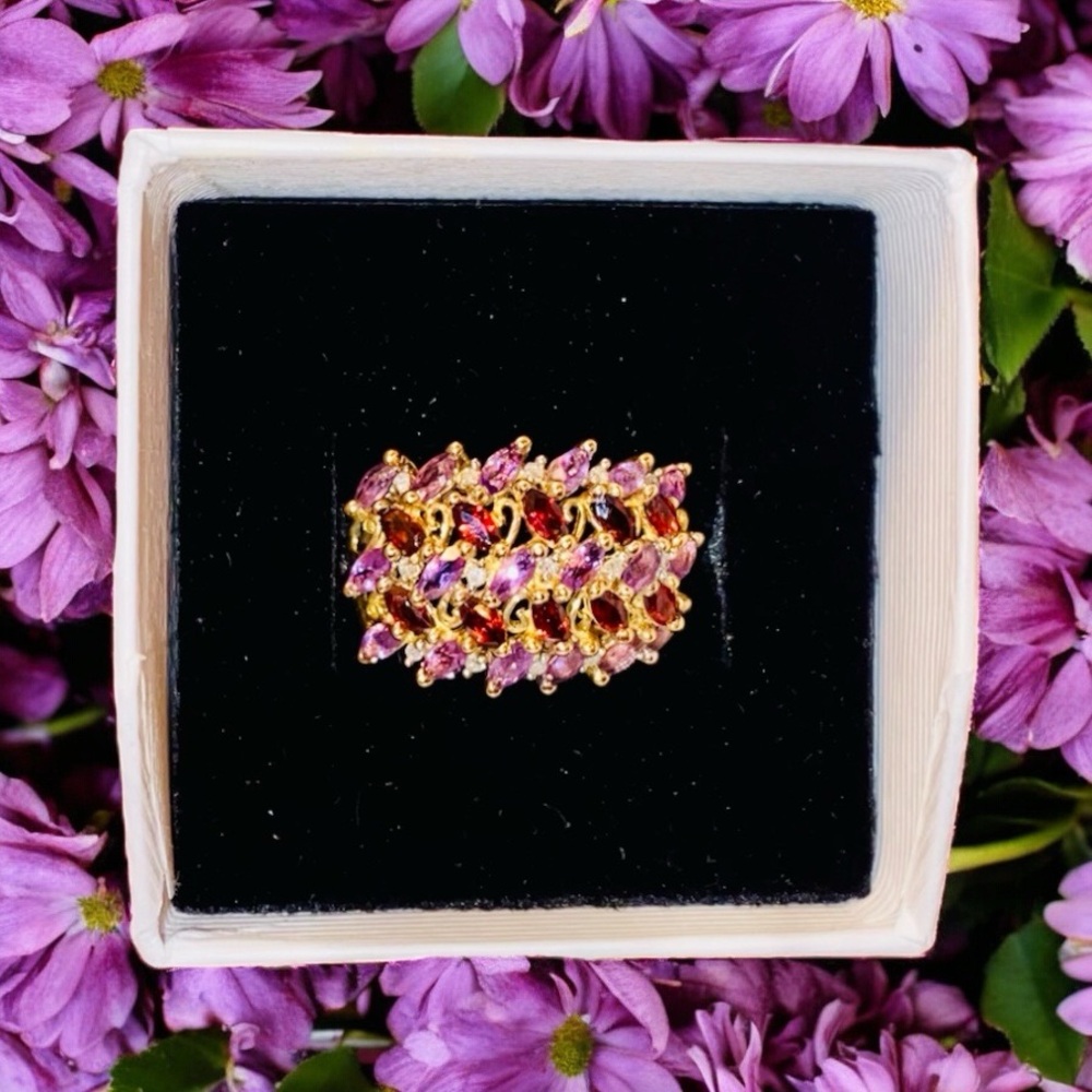 Elegant Vintage 10K Yellow Gold Ring (Diamond/Amethyst/Garnet)